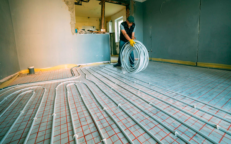 Укладка водяного теплого пола
