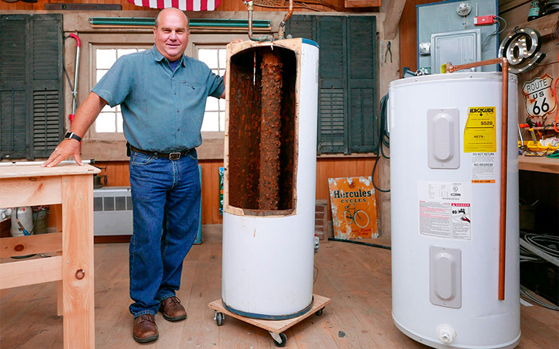 Осмотр водяного бака газового бойлера