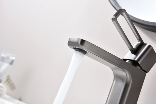 Смеситель однорычажный для раковины Ganzer из латуни GZ12111-Q графит