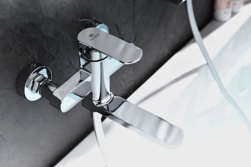 Смеситель для ванны и душа с коротким изливом Ganzer GZ06132 хром