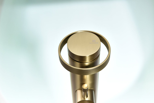 Напольный смеситель для ванны Ganzer из латуни GZ19181-S матовое золото