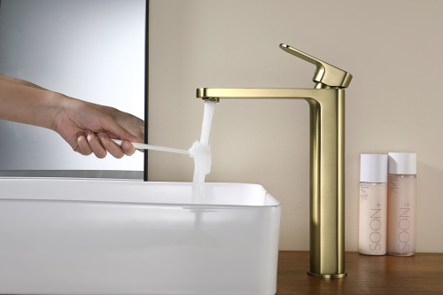 Высокий латунный смеситель Ganzer GZ06112-S, матовое золото.