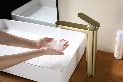 Высокий латунный смеситель Ganzer GZ06112-S, матовое золото.