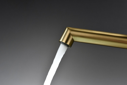 Напольный смеситель для ванны Ganzer из латуни GZ19181-S матовое золото