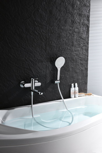 Смеситель для ванны и душа с коротким изливом Ganzer GZ06132 хром