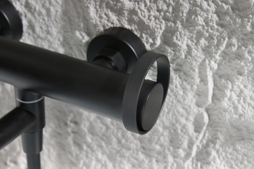 Смеситель однорычажный для ванны с душем из латуни Ganzer GZ19132-C черный